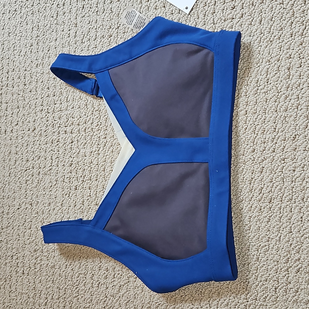 NWT Fabletics Sports Bra High Support (0004)